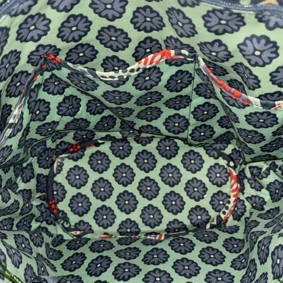 Vera Bradley Glenna Normadic shoulder, great size multiple pockets Brand New NWT - Picture 6 of 8